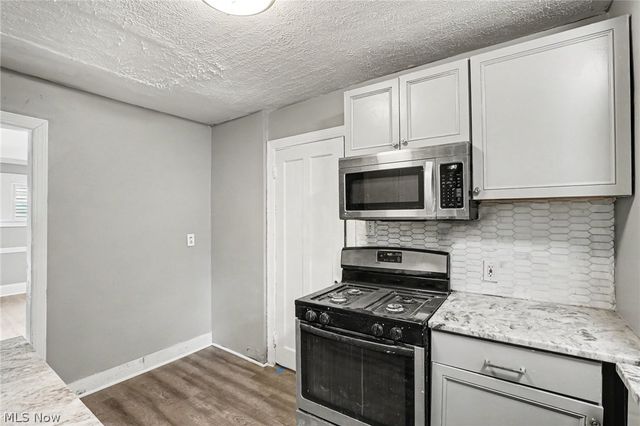 1371 Lynn Park Drive, Cleveland, OH 44121