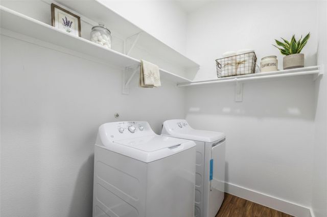 225 S Cherokee Shores Drive, Mabank, TX 75156
