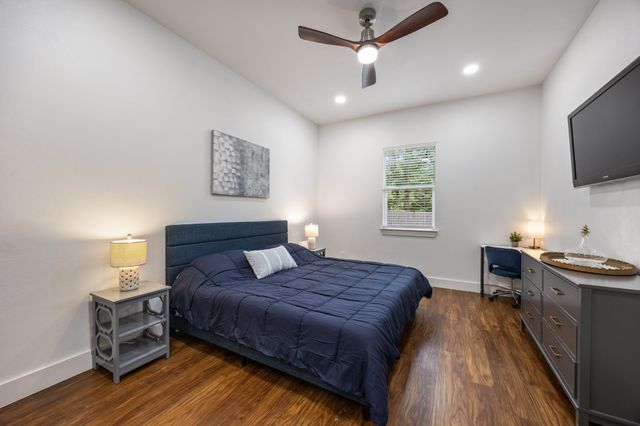 225 S Cherokee Shores Drive, Mabank, TX 75156