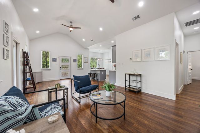 225 S Cherokee Shores Drive, Mabank, TX 75156