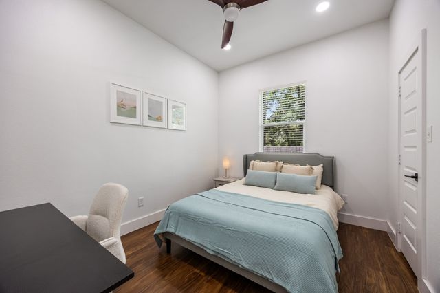 225 S Cherokee Shores Drive, Mabank, TX 75156