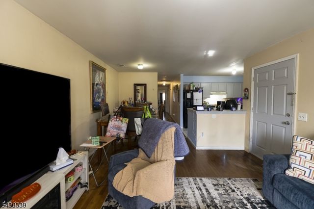 297 Avon Ave, Newark City, NJ 07108