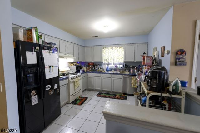 297 Avon Ave, Newark City, NJ 07108