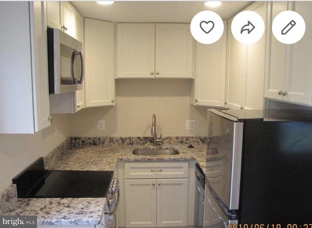 9812 MAIN ST, Manassas, VA 20110