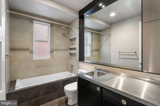 1311 EAST CAPITOL ST SE, Washington, DC 20003