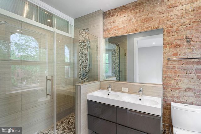1311 EAST CAPITOL ST SE, Washington, DC 20003