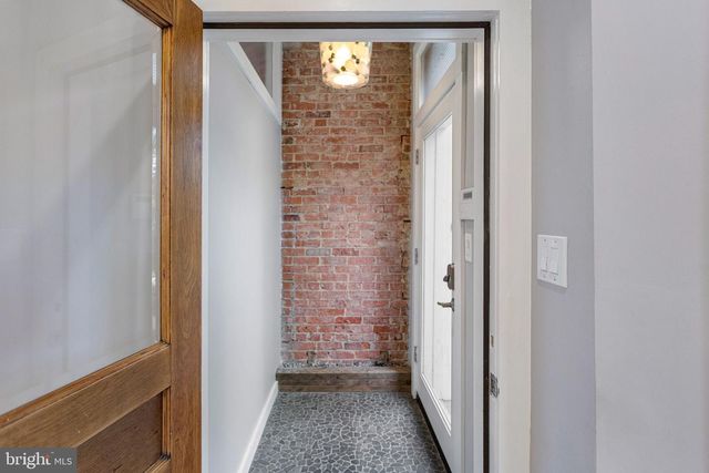 1311 EAST CAPITOL ST SE, Washington, DC 20003
