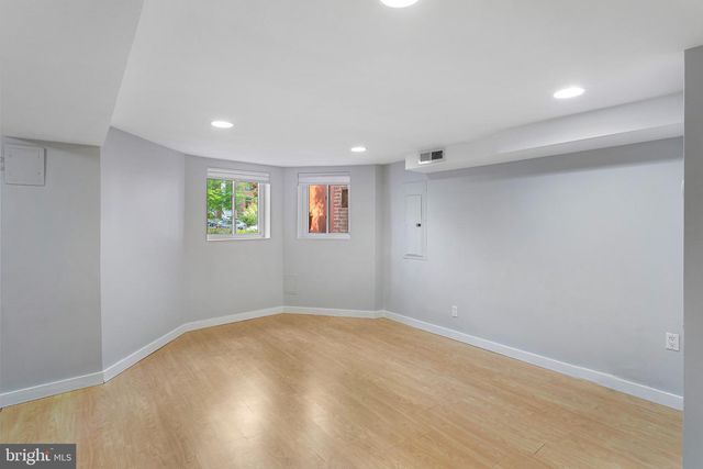 1311 EAST CAPITOL ST SE, Washington, DC 20003
