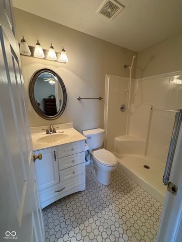 909 W Lincoln Park West Drive, Greenwood, IN 46142