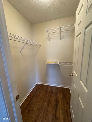 909 W Lincoln Park West Drive, Greenwood, IN 46142