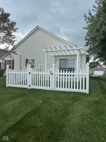 909 W Lincoln Park West Drive, Greenwood, IN 46142