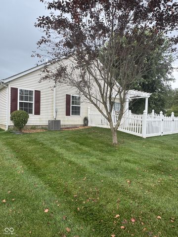 909 W Lincoln Park West Drive, Greenwood, IN 46142