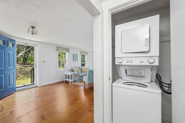66 Snow Ln, Chatham, MA 02633