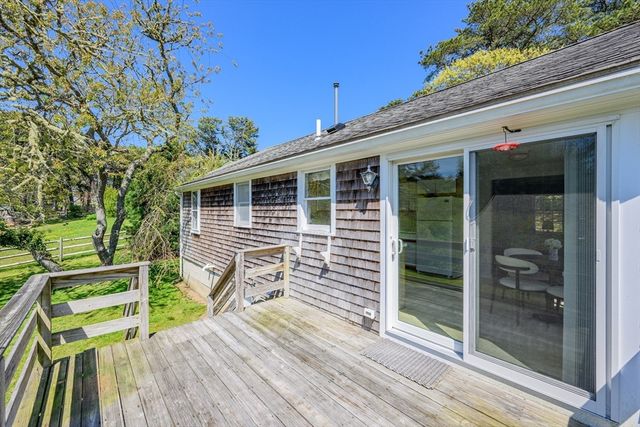 66 Snow Ln, Chatham, MA 02633