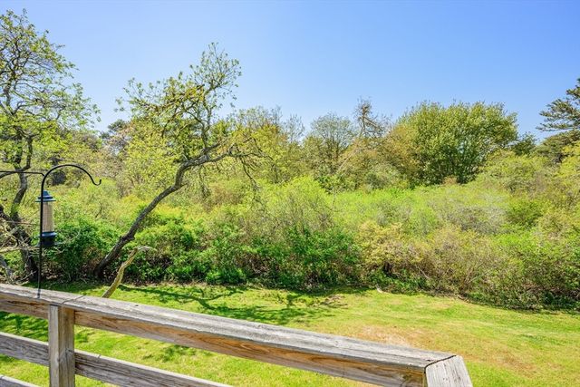 66 Snow Ln, Chatham, MA 02633