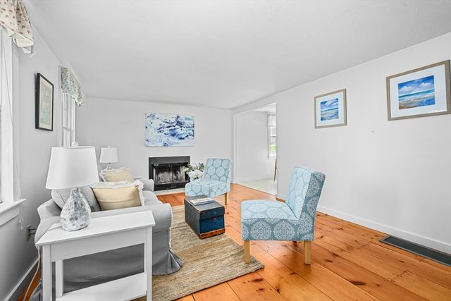 66 Snow Ln, Chatham, MA 02633