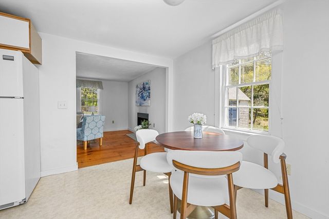 66 Snow Ln, Chatham, MA 02633
