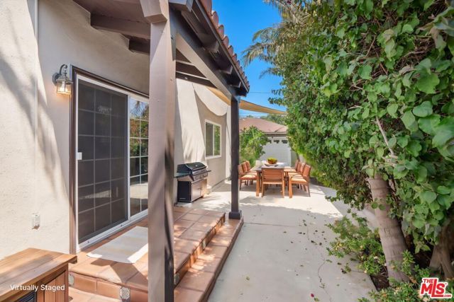 3460 Redwood Avenue, Los Angeles, CA 90066