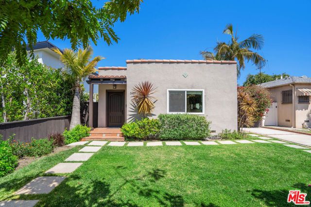 3460 Redwood Avenue, Los Angeles, CA 90066