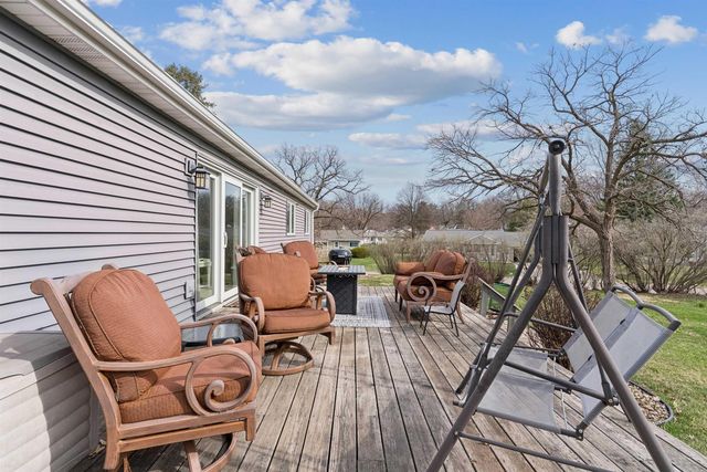2610 McClain Drive, Cedar Falls, IA 50613