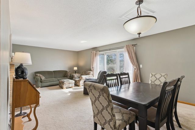 2610 McClain Drive, Cedar Falls, IA 50613
