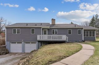 2610 McClain Drive, Cedar Falls, IA 50613