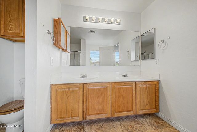 2934 W FREMONT Road, Phoenix, AZ 85041