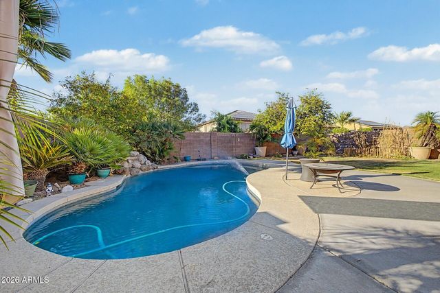 2934 W FREMONT Road, Phoenix, AZ 85041
