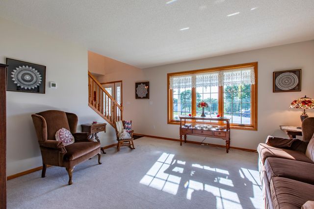 4422 Surrey Lane NW, Rochester, MN 55901