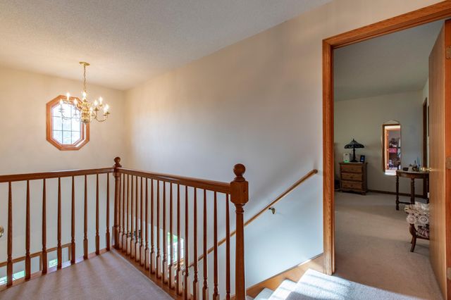 4422 Surrey Lane NW, Rochester, MN 55901