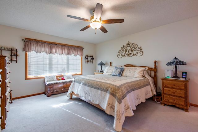 4422 Surrey Lane NW, Rochester, MN 55901