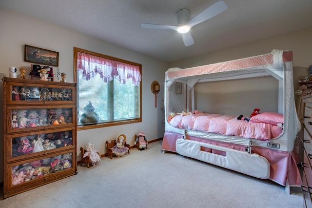 4422 Surrey Lane NW, Rochester, MN 55901