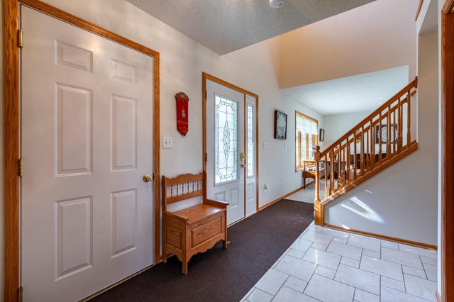 4422 Surrey Lane NW, Rochester, MN 55901