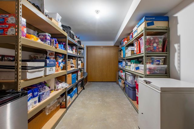 4422 Surrey Lane NW, Rochester, MN 55901
