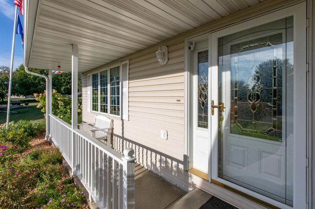 4422 Surrey Lane NW, Rochester, MN 55901