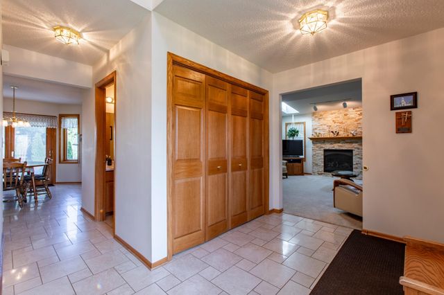4422 Surrey Lane NW, Rochester, MN 55901