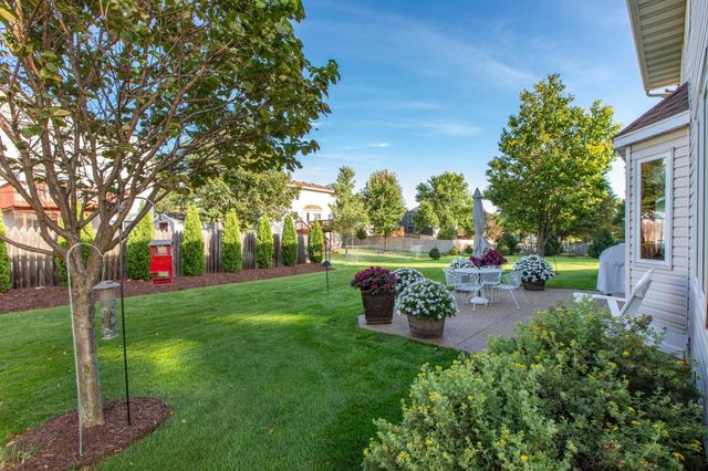 4422 Surrey Lane NW, Rochester, MN 55901