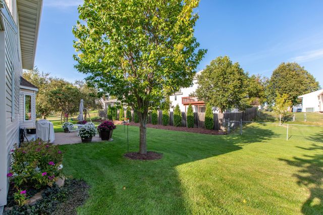 4422 Surrey Lane NW, Rochester, MN 55901