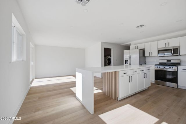 4416 N 22ND Drive, Phoenix, AZ 85015