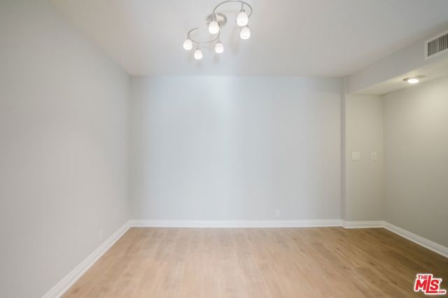 750 S Spaulding Avenue 214, Los Angeles, CA 90036
