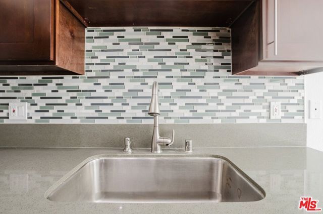 750 S Spaulding Avenue 214, Los Angeles, CA 90036