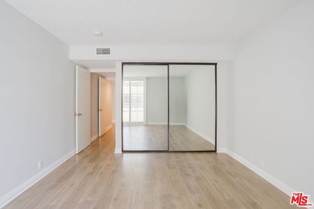 750 S Spaulding Avenue 214, Los Angeles, CA 90036