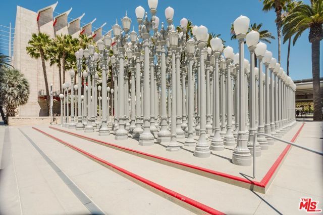 750 S Spaulding Avenue 214, Los Angeles, CA 90036