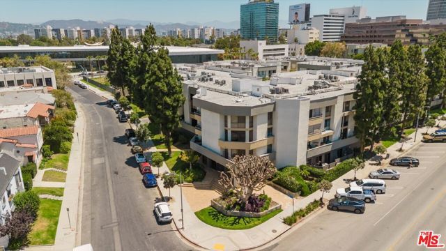 750 S Spaulding Avenue 214, Los Angeles, CA 90036