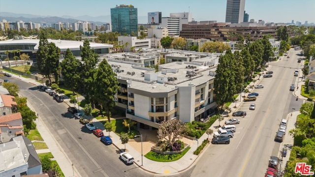 750 S Spaulding Avenue 214, Los Angeles, CA 90036