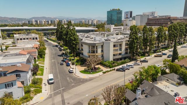 750 S Spaulding Avenue 214, Los Angeles, CA 90036
