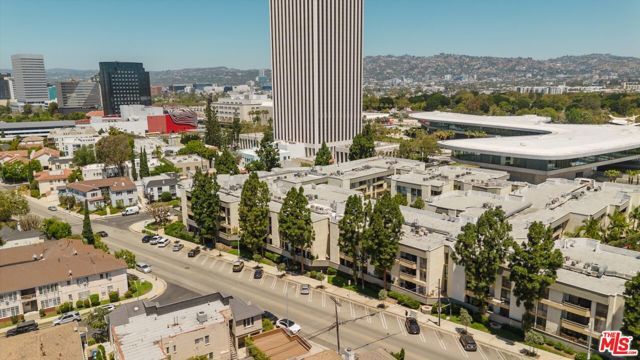 750 S Spaulding Avenue 214, Los Angeles, CA 90036