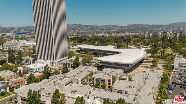750 S Spaulding Avenue 214, Los Angeles, CA 90036