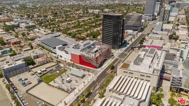 750 S Spaulding Avenue 214, Los Angeles, CA 90036
