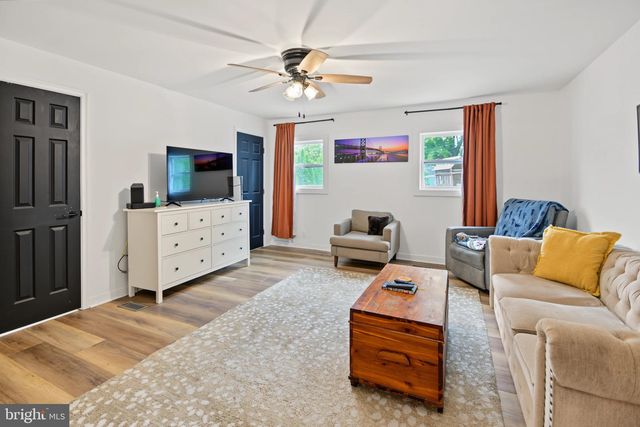 2232 E HELMS MNR, Upper Chichester, PA 19061
